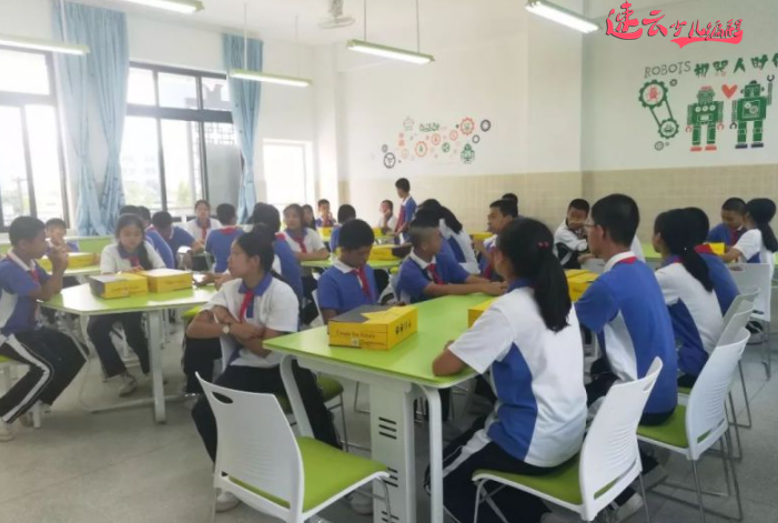 无人机编程：未来，孩子学习少儿编程就是大势所趋！~济南无人机编程~山东无人机编程(图12)