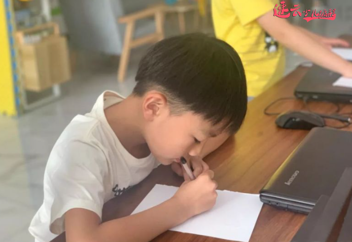 济南少儿编程：少儿编程提高孩子写作水平！~山东少儿编程培训~少儿编程培训(图2)